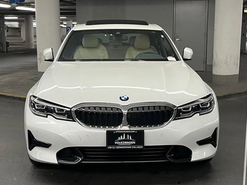 Used 2022 BMW 330i xDrive Sedan w/ Premium Package 2 image 35