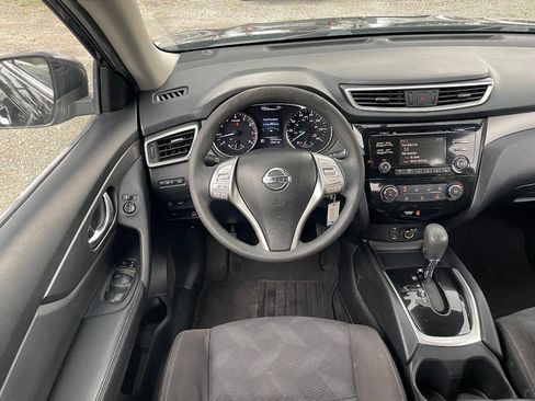 Used 2015 Nissan Rogue S AWD/4WD image 14