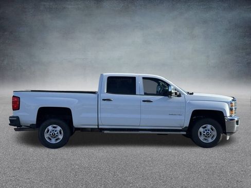 Used 2015 Chevrolet Silverado 2500 LT w/ LT Convenience Package image 2