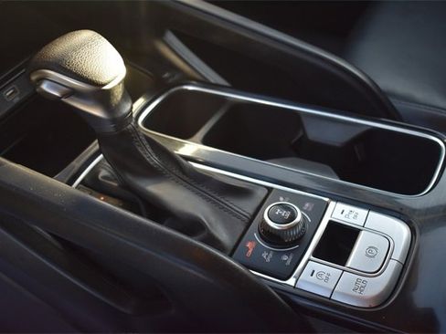 Used 2020 Kia Telluride LX image 23