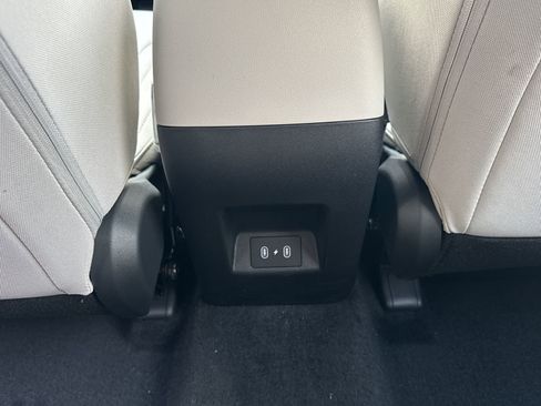 New 2026 Hyundai Tucson SE image 24