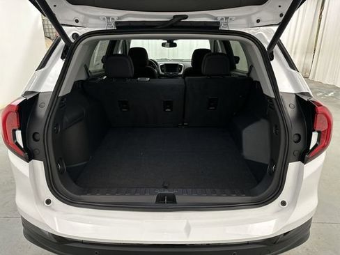 Used 2023 GMC Terrain SLE w/ Driver Convenience Package AWD/4WD image 23