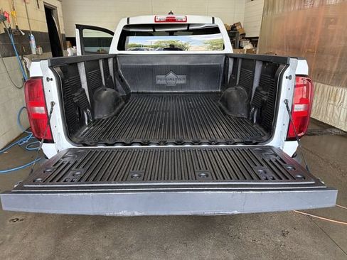Used 2021 Chevrolet Colorado W/T w/ WT Convenience Package AWD/4WD image 24