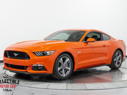 Used 2016 Ford Mustang GT Premium w/ Equipment Group 401A RWD image 8