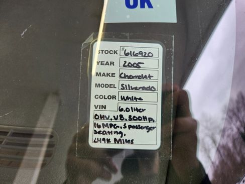 Used 2005 Chevrolet Silverado 2500 W/T image 17