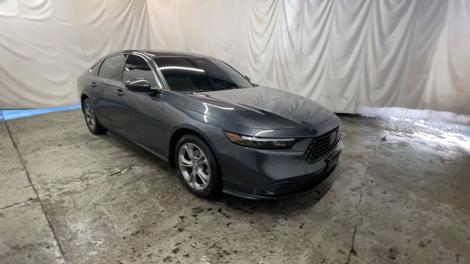 Used 2023 Honda Accord EX image 2