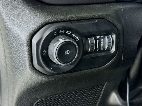 Used 2021 Jeep Wrangler Unlimited Sport image 11