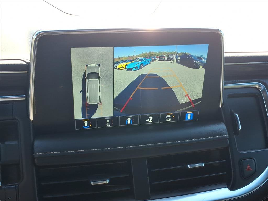Used 2022 GMC Yukon XL SLT w/ SLT Premium Package AWD/4WD image 15