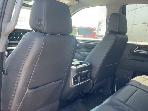 Used 2022 GMC Sierra 1500 Elevation w/ Elevation Premium Package AWD/4WD image 18