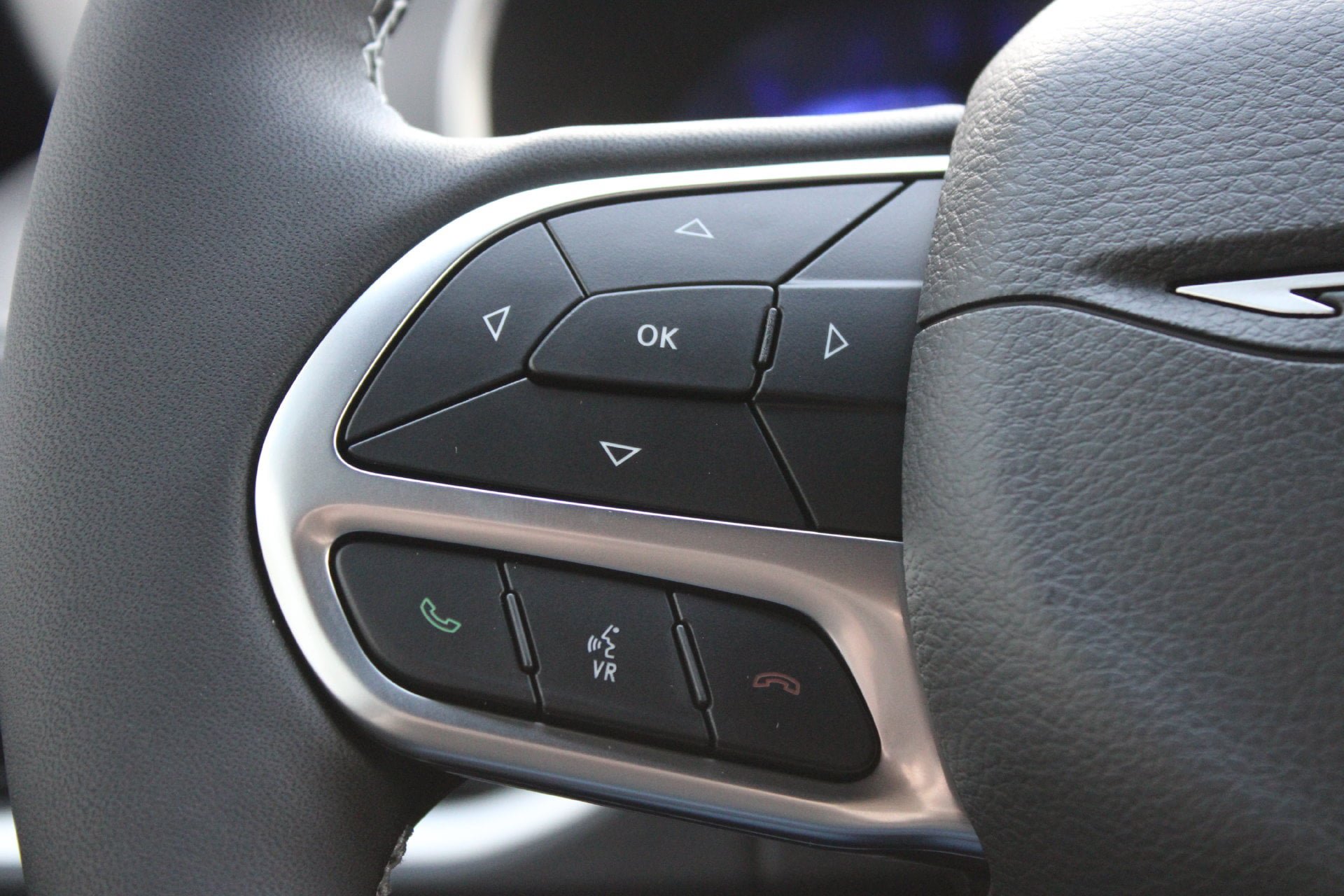 New 2027 Chrysler Pacifica Select FWD image 31