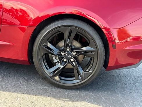 Used 2021 Chevrolet Camaro LT w/ RS Package RWD image 10