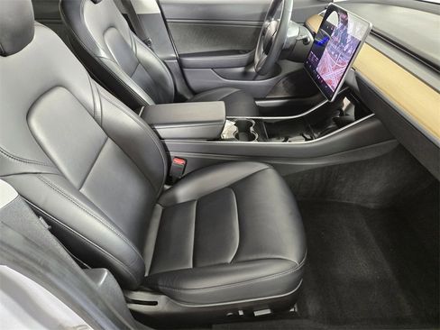 Used 2018 Tesla Model 3 Long Range image 20