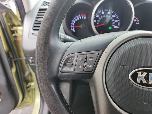 Used 2013 Kia Soul + w/ Audio Pkg FWD image 20