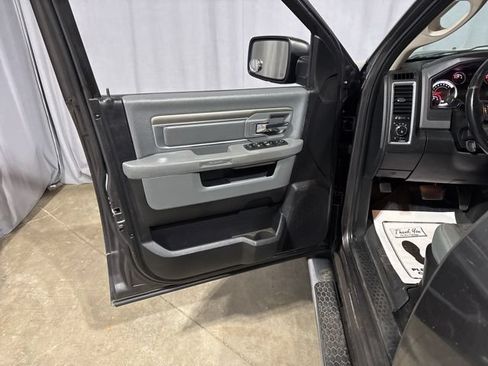 Used 2015 RAM 1500 Big Horn AWD/4WD image 2