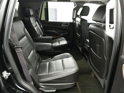 Used 2015 GMC Yukon Denali w/ Premium Package image 19