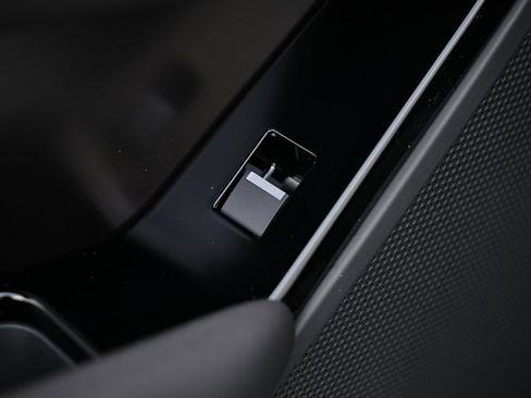 New 2026 Land Rover Range Rover Velar Dynamic SE image 31