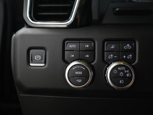 Used 2024 GMC Sierra 1500 Denali Ultimate AWD/4WD image 25