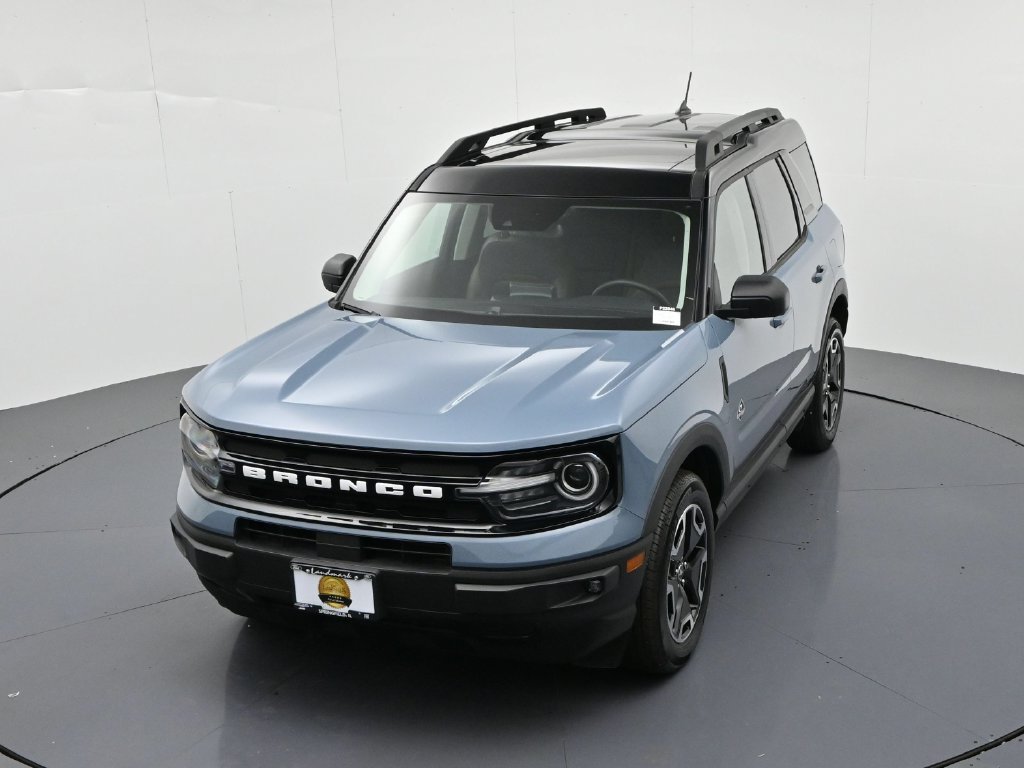Certified 2024 Ford Bronco Sport Outer Banks w/ Tech Package AWD/4WD image 17