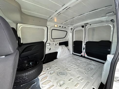 Used 2019 RAM ProMaster City Tradesman FWD image 17