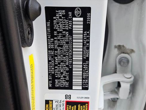 Used 2019 Toyota Avalon Limited image 25