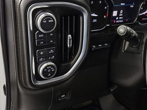 Used 2021 GMC Sierra 2500 AT4 w/ AT4 Premium Plus Package AWD/4WD image 20