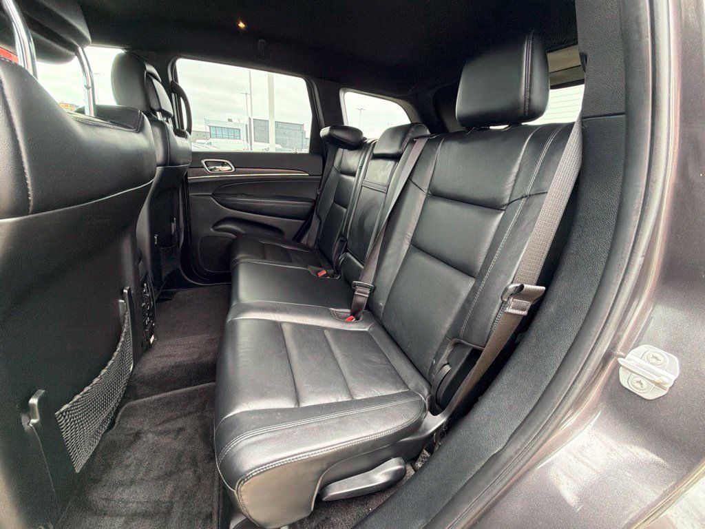 Used 2018 Jeep Grand Cherokee Limited AWD/4WD image 16