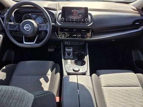 Used 2021 Nissan Rogue SV image 12