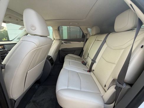 Used 2023 Cadillac XT5 Premium Luxury w/ Technology Package FWD image 16