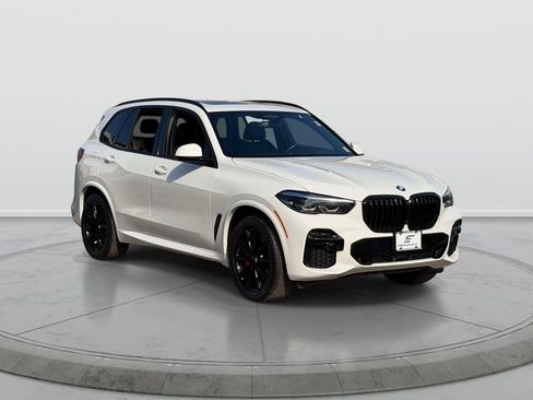 Used 2023 BMW X5 xDrive40i w/ M Sport Package image 1