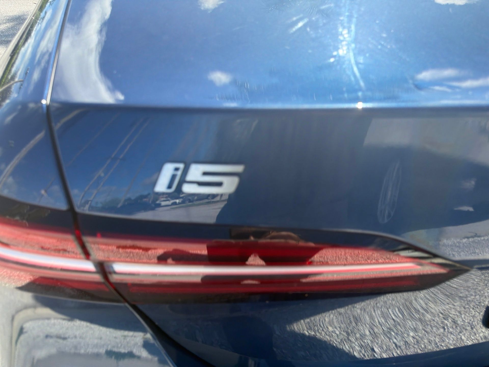 Used 2024 BMW i5 eDrive40i w/ Premium Package RWD image 13