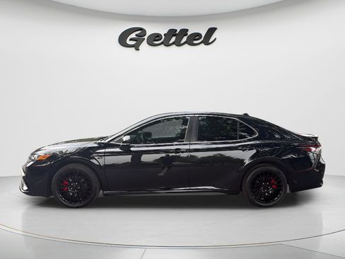 Used 2024 Toyota Camry SE w/ Convenience Package FWD image 8
