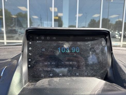 Used 2015 Ford Escape SE FWD image 24