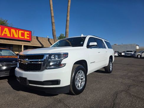 Used 2019 Chevrolet Suburban LT AWD/4WD image 3