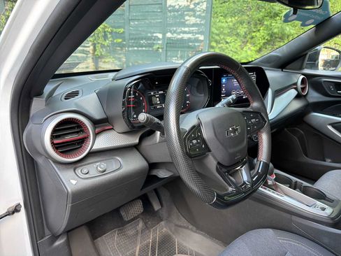 Certified 2024 Chevrolet Trax RS w/ Driver Confidence Package FWD image 10