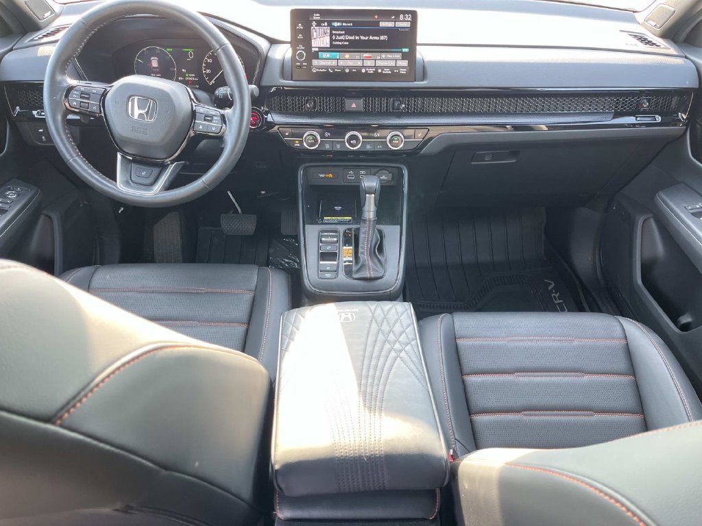 Used 2025 Honda CR-V Sport Touring image 12