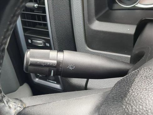 Used 2016 RAM 1500 Classic SLT image 15