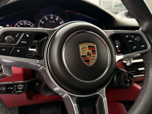 Used 2022 Porsche Cayenne Coupe image 63