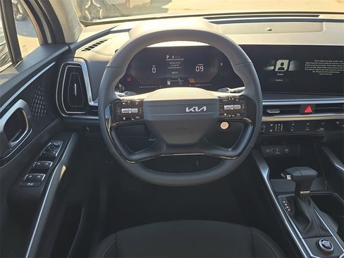 New 2026 Kia Sorento LX image 15