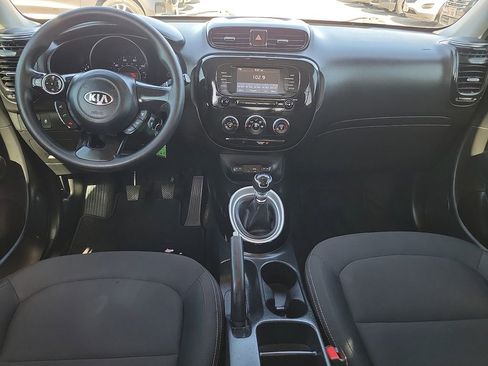 Used 2019 Kia Soul FWD image 17