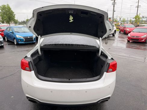 Used 2015 Chevrolet Impala LTZ FWD image 28
