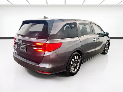 Used 2023 Honda Odyssey EX-L image 4
