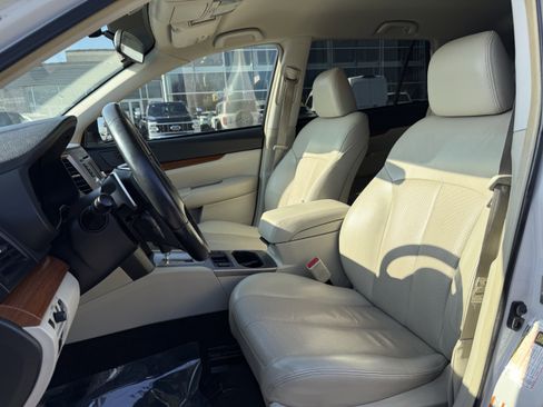 Used 2014 Subaru Outback 2.5i Limited image 12