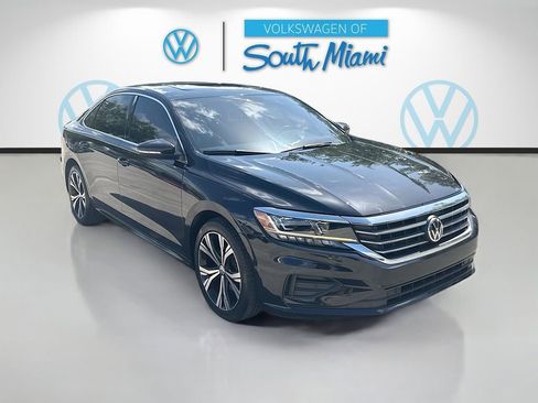 Used 2020 Volkswagen Passat 2.0T SEL FWD image 1