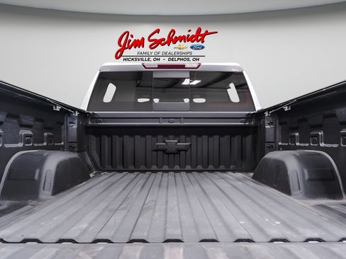 Used 2022 Chevrolet Silverado 1500 LTZ w/ LTZ Convenience Package II AWD/4WD image 39