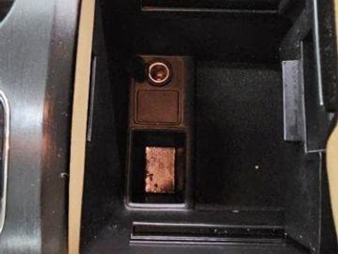 Used 2018 Kia Sedona LX w/ LX Essentials Premium Package image 21