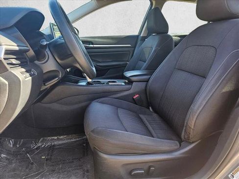 Used 2022 Nissan Altima 2.5 SV image 16