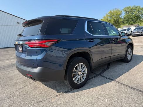 Used 2023 Chevrolet Traverse LT AWD/4WD image 3