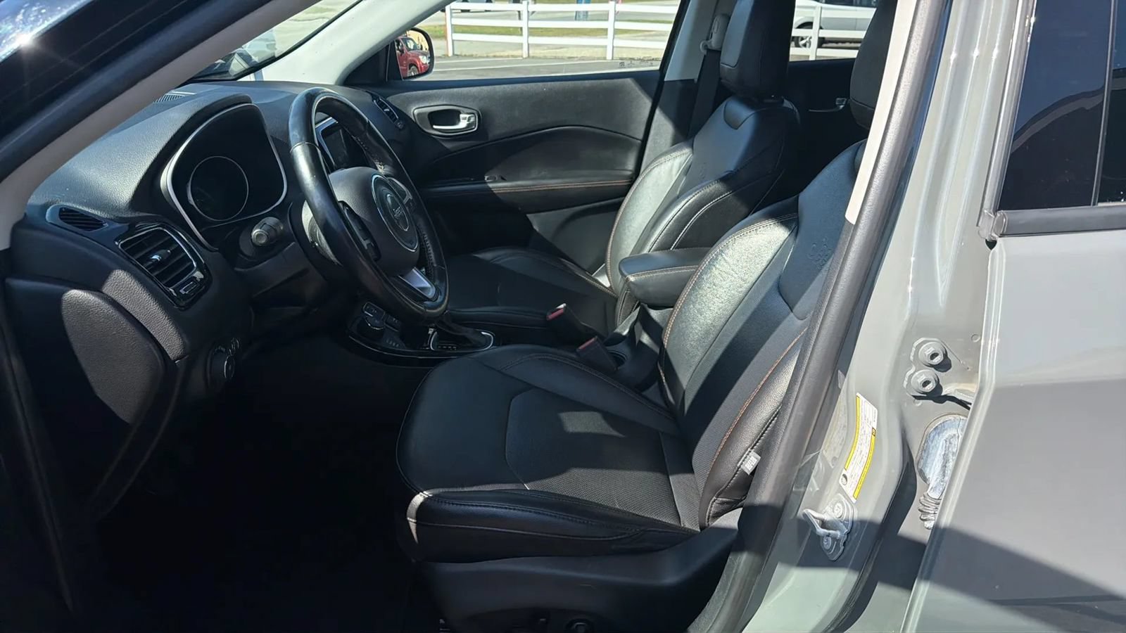 Used 2021 Jeep Compass Limited AWD/4WD image 8