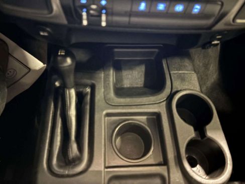 Used 2016 RAM 3500 Tradesman w/ Chrome Appearance Group image 29