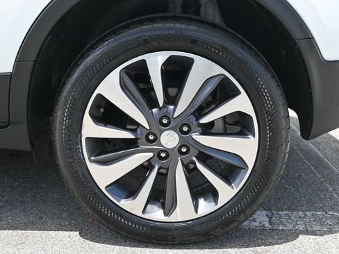 Used 2022 Buick Encore Preferred w/ Safety Package FWD image 8